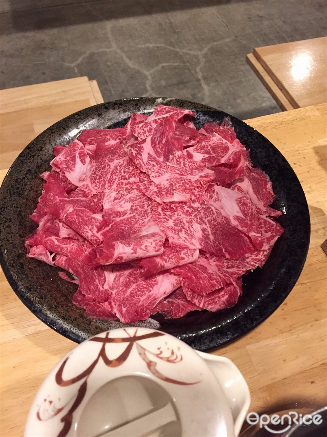 しゃぶしゃぶ・すき焼き食べ放題 但馬屋DX 心斎橋店