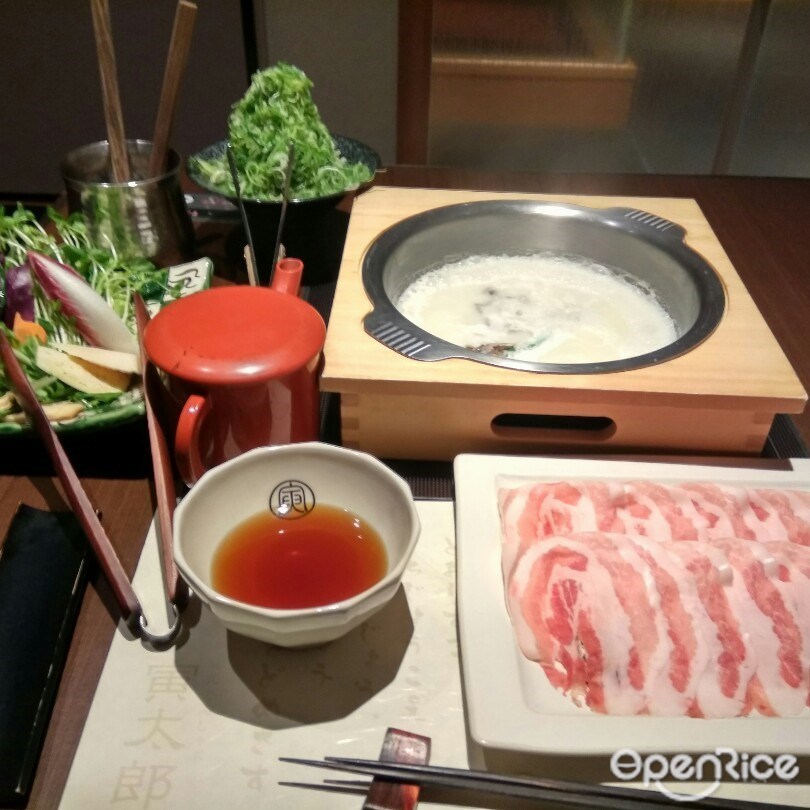 豆乳とんしゃぶ 寅太郎