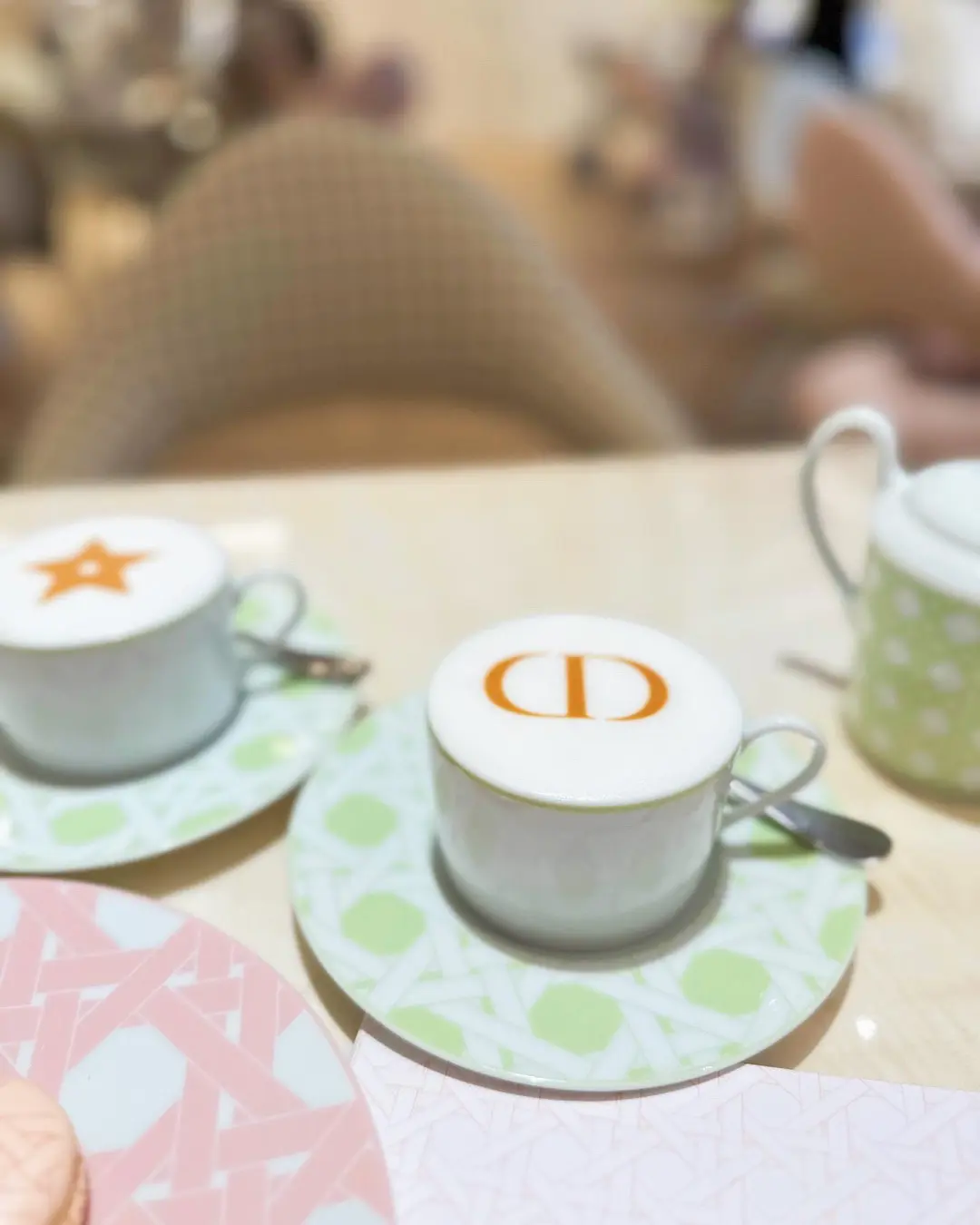 カフェ ディオール バイ ラデュレ - スイーツ カフェ 銀座 銀座 の 東京/関東 | OpenRice 日本