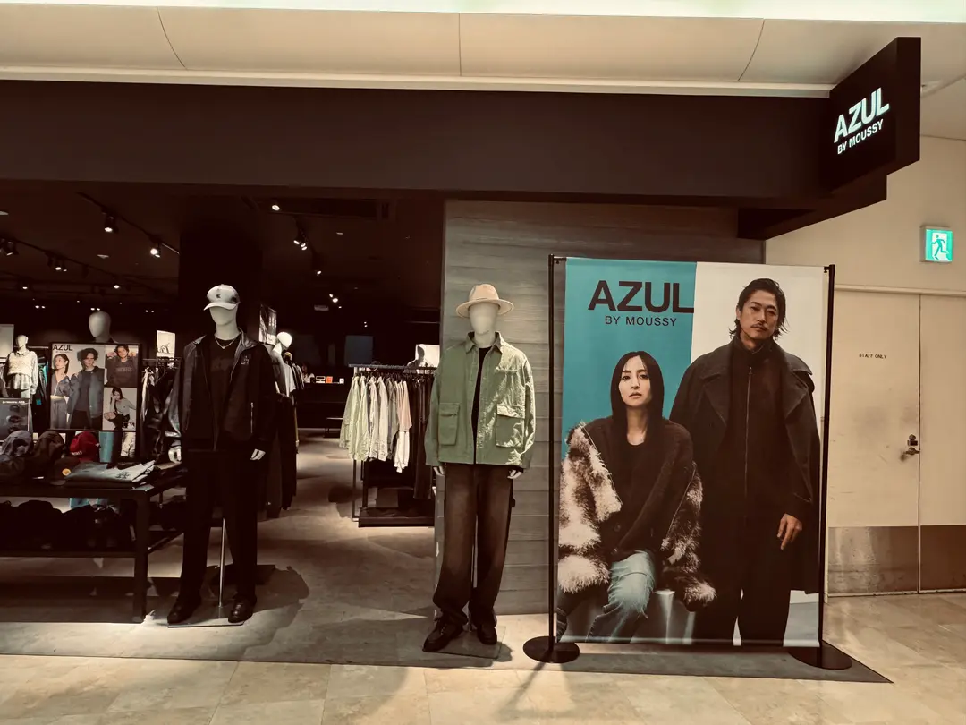 AZUL BY MOUSSY - Mens wear in Odaiba Aqua City Odaiba Tokyo/Kanto ...