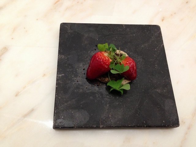 土多啤梨配 darjeeling mousse