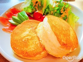 ホナカフェ 新宿シネシティ広場店