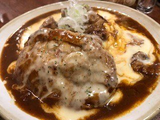 漢堡扒浪花蛋包飯