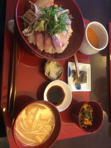 海鮮丼
