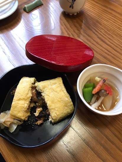 Eel  omelette  that  comes  with  the  Lunch  Time  Set...delicious.