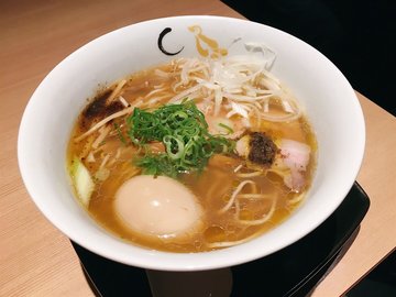 味玉真鯛蛤蜊醬油味拉麵