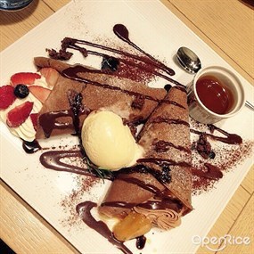 HATAKE CAFE ISETAN Shinjuku Store