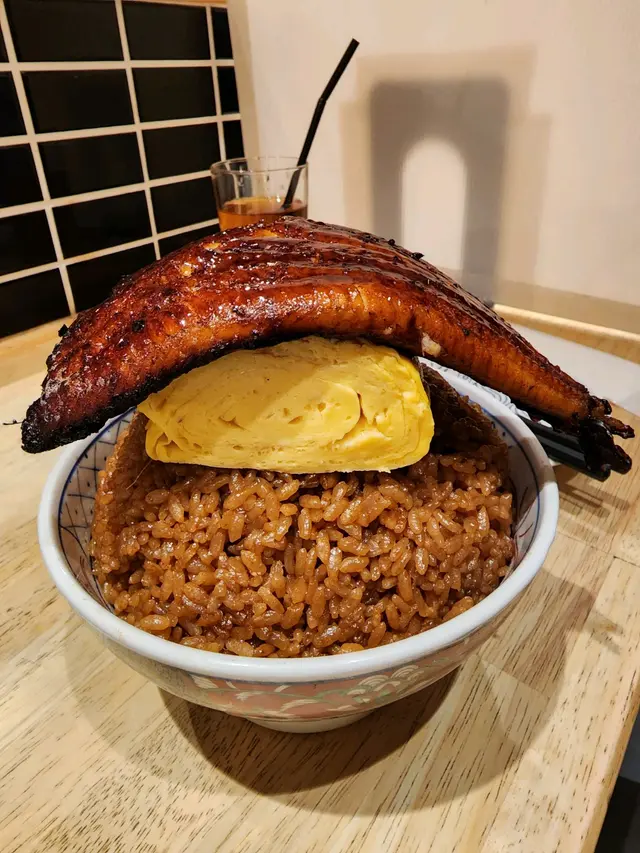 鰻魚玉子飯