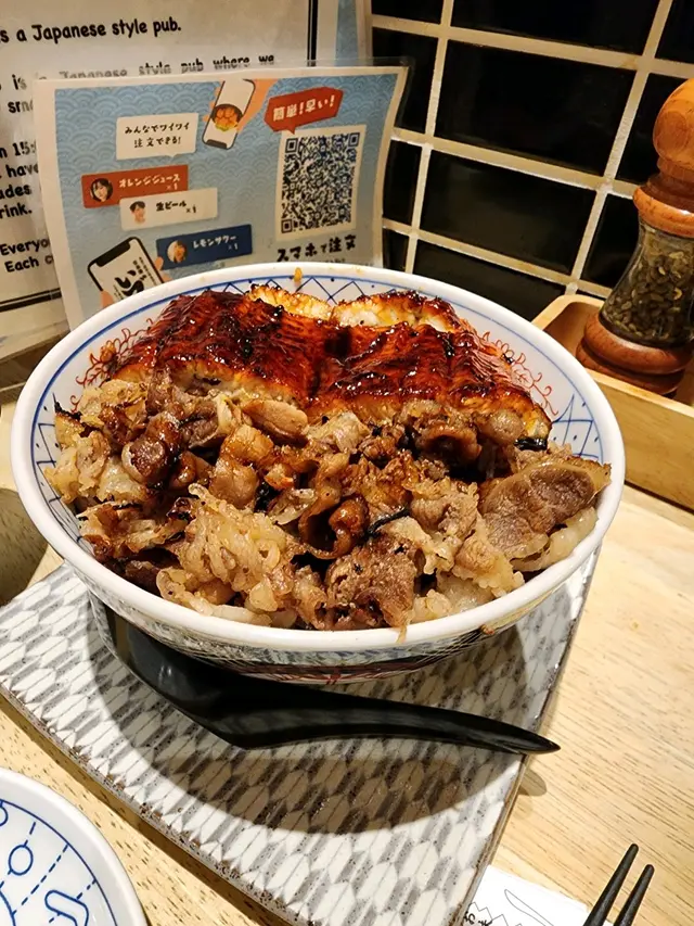 鰻魚牛肉飯