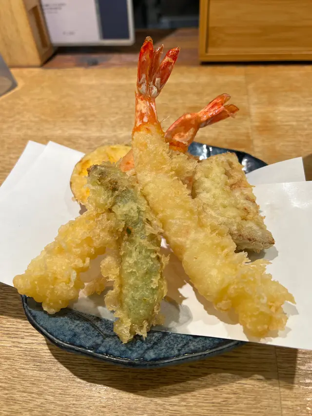 海老と季節の野菜天ざる 天ぷら6種(海老2 野菜4)